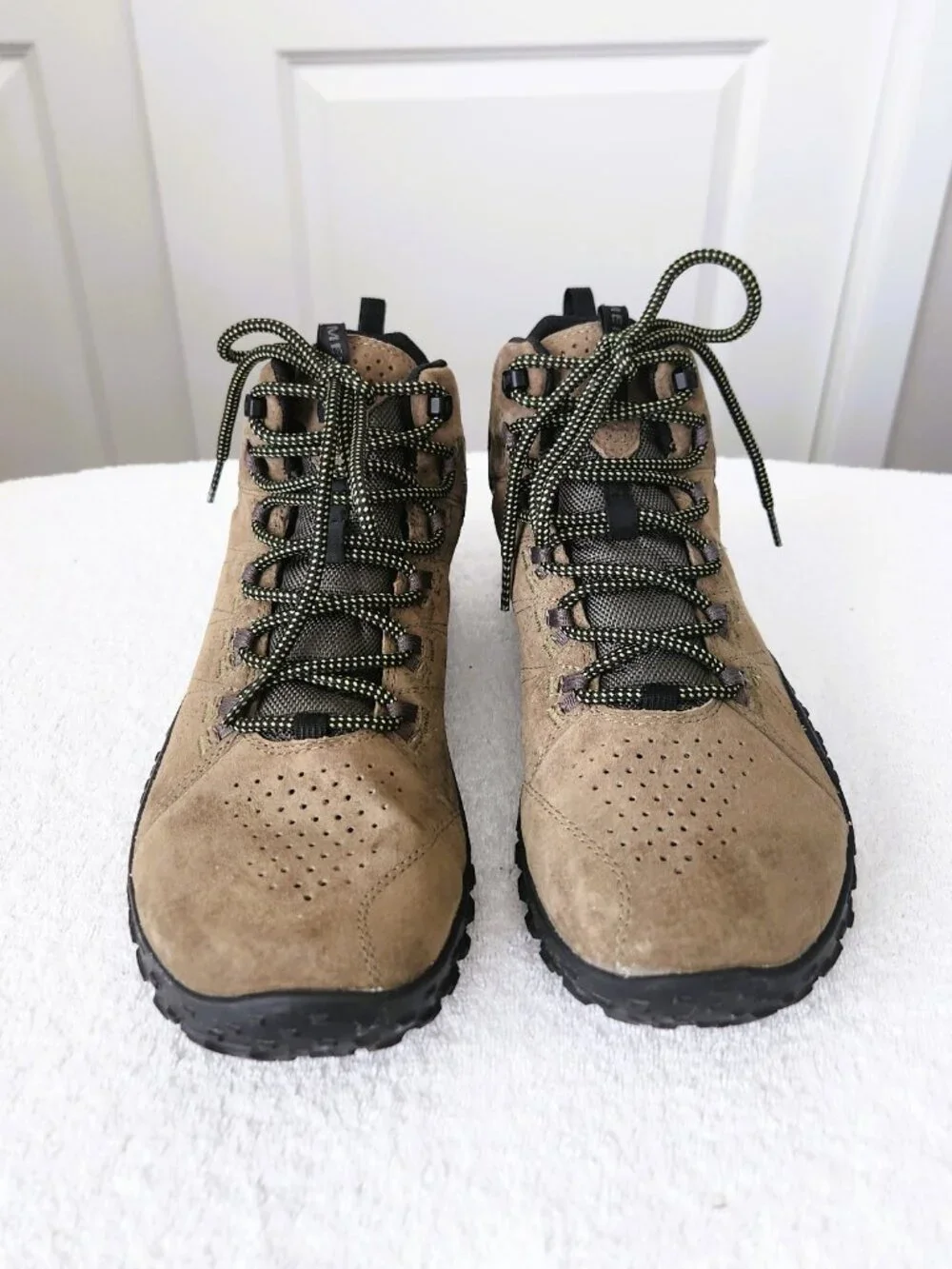 Merrell J5006859 Waterproof Hiking Boots Men's Size 10 Brown Suede Quantum Grip